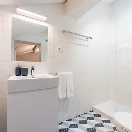 Guestready - Mezzanine At The Bridge